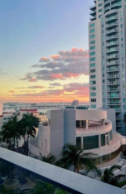 Miami Sunset City View Kültér fotó